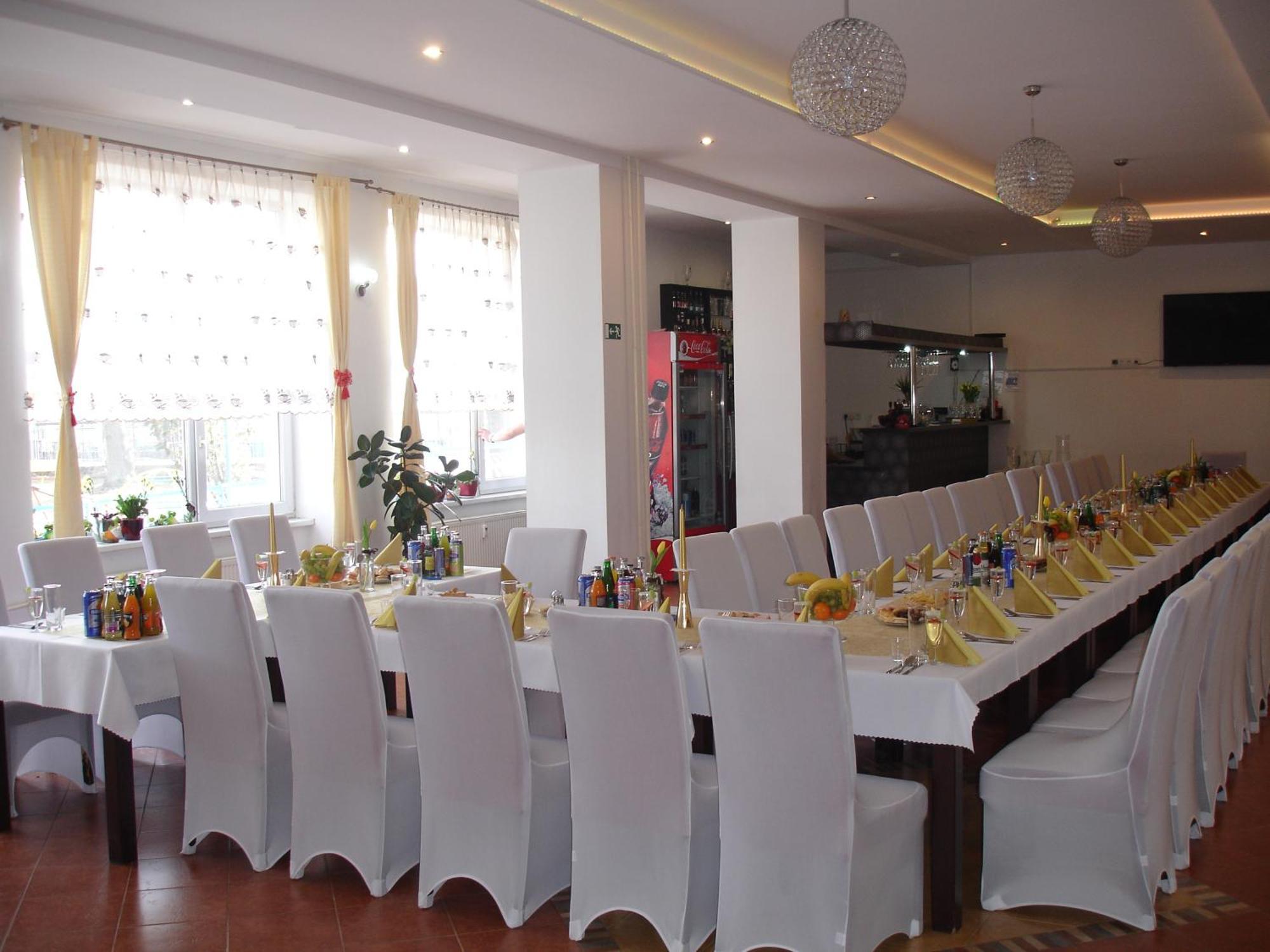Hotel Gula Батизовце Экстерьер фото