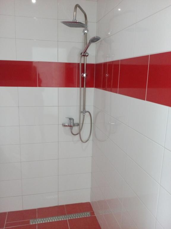 Hotel Gula Батизовце Экстерьер фото