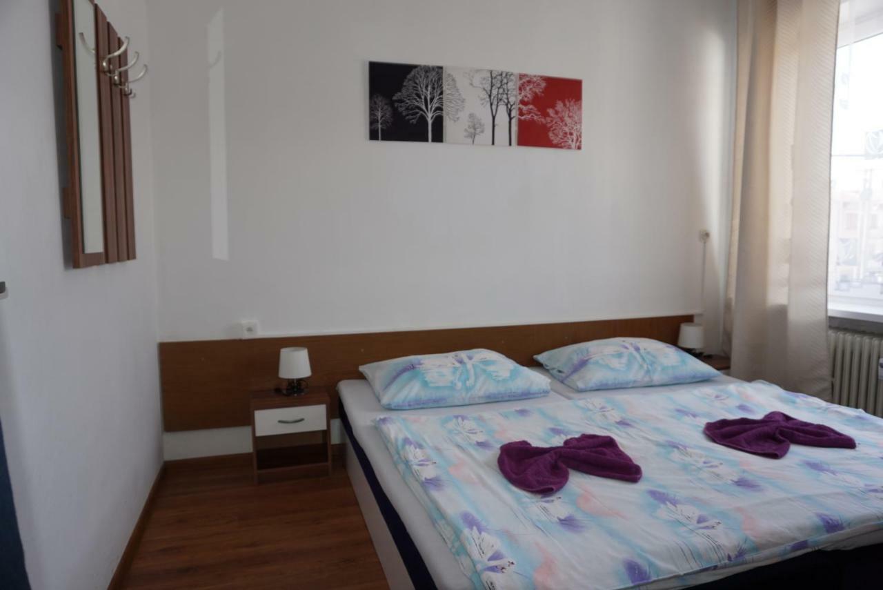 Hotel Gula Батизовце Экстерьер фото